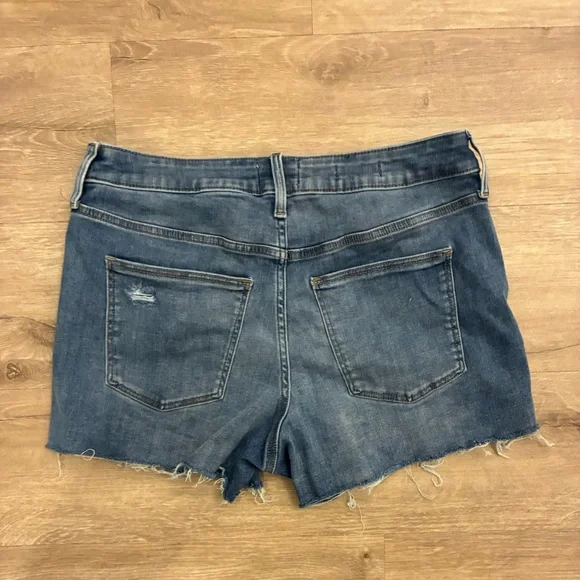 Universal Thread Blue Distressed Jean Shorts - Picture 4 of 4